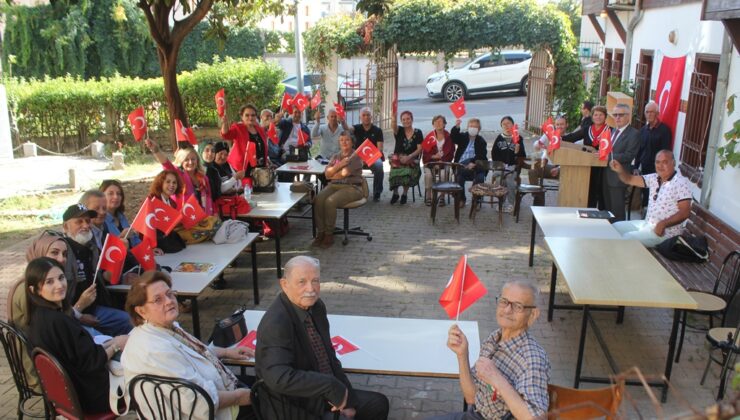 ŞAİRLERDEN COŞKULU KUTLAMA