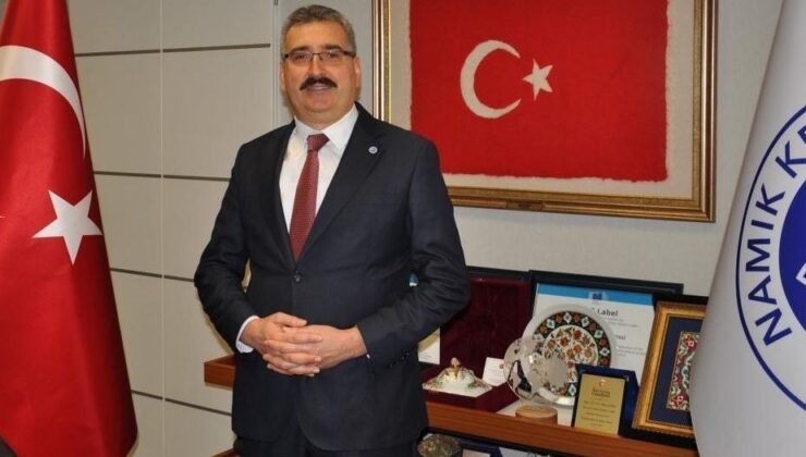O REKTÖR 4. KEZ EN ETKİLİ BİLİM İNSANI