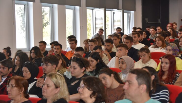 NKÜ’DE CUMHURİYETİN 100. YILI KONFERANSI