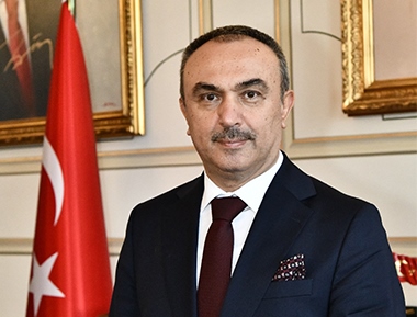 VALİ SOYTÜRK’ÜN YENİ YIL MESAJI