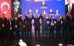 AK PARTİ ADAYLARINI TANITTI