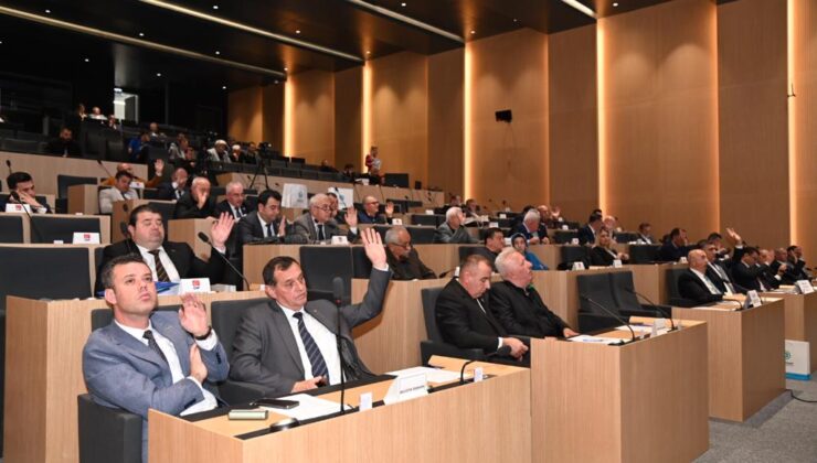 TEKİRDAĞ BÜYÜKŞEHİR MECLİSİNDE DUYGUSAL ANLAR