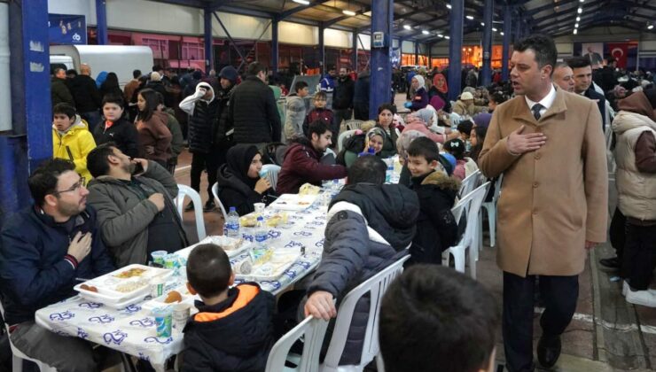 Başkan Sarıkurt Seçim Çalışmalarını Gece Gündüz Sürdürüyor