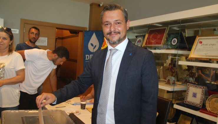 DEVA PARTİSİNDE KAN DEĞİŞİMİ