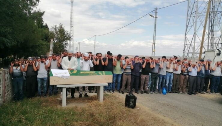 ESKİ KÜTÜPHANECİ DEFNEDİLDİ