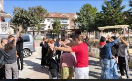 GENÇLER DEZENFORMASYON VE SAHTE HABERLERLE MÜCADELEYİ ÖĞRENİYOR!