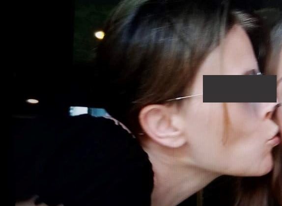 KIZININ ÖLMESİNE DAYANAMAYAN GENÇ KADIN İNTİHAR ETTİ
