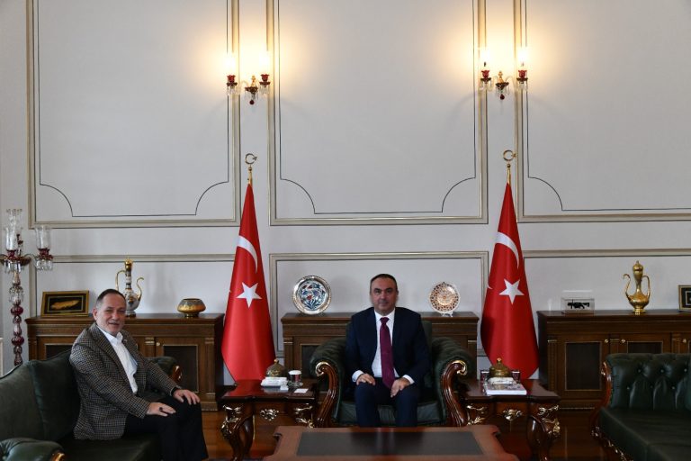İskenderun Eski Belediye Başkanı Vali Soytürk'ü Ziyaret Etti