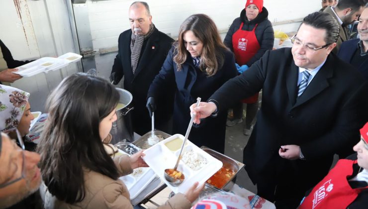 BÜYÜKŞEHİR İFTARLARDA BİNLERCE VATANDAŞI BULUŞTURUYOR