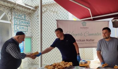 Çınarlı Mahallesi Camilerinde Cuma Namazı Sonrası Lokma İkramı Yapıldı