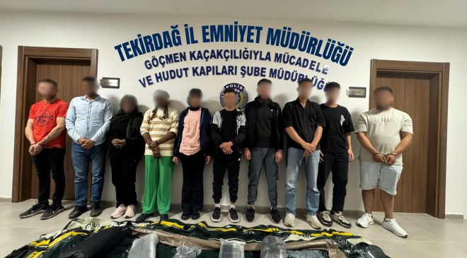 8 DÜZENSİZ GÖÇMEN YAKALANDI