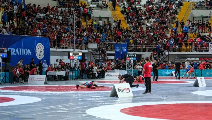 Süleymanpaşalı Genç Güreşçiler Türkiye Şampiyonası’nda Gururlandırdı