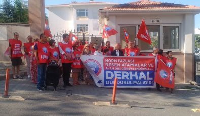 EĞİTİM İŞ ÖĞRETMEN ATAMALARINI PROTESTO ETTİ