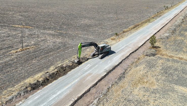 BÜYÜKŞEHİR YOLLARI YENİLİYOR, ULAŞIM KONFORUNU ARTIRIYOR