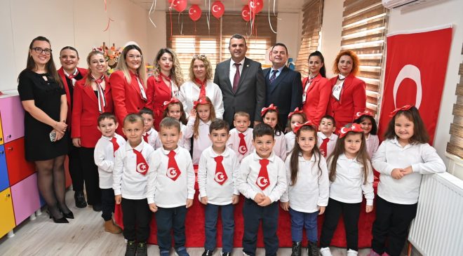 Başkan Volkan Nallar Cumhuriyet Bayramını Çocuklarla Kutladı