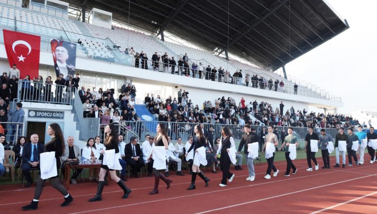 TEKİRDAĞ NKÜ TIP FAKÜLTESİNDE GENÇ DOKTORLAR  BEYAZ ÖNLÜKLERİ GİYDİ