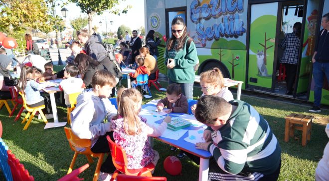 TEKİRDAĞ, BÜYÜKŞEHİR’İN ETKİNLİKLERİYLE CUMHURİYET’İN IŞIĞINDA BULUŞTU