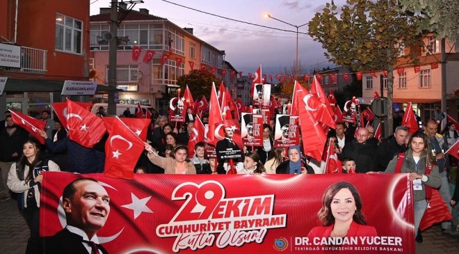 CUMHURİYET COŞKUSU KARACAKILAVUZ’DAN YÜKSELDİ