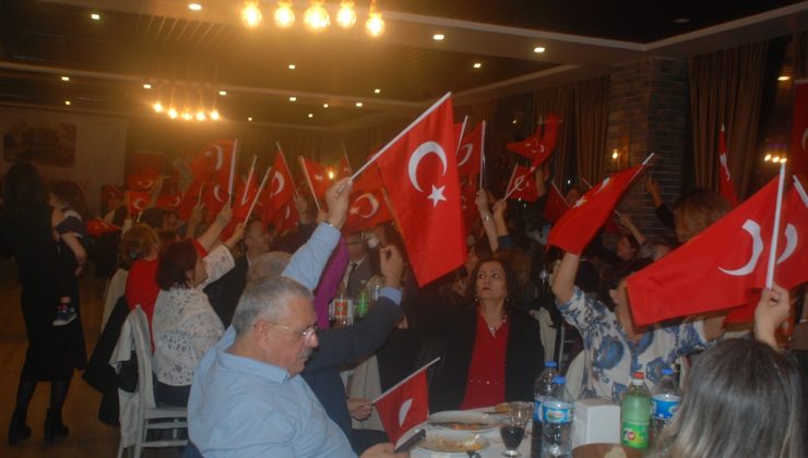 EĞİTİM İŞ’TEN COŞKULU CUMHURİYET BALOSU