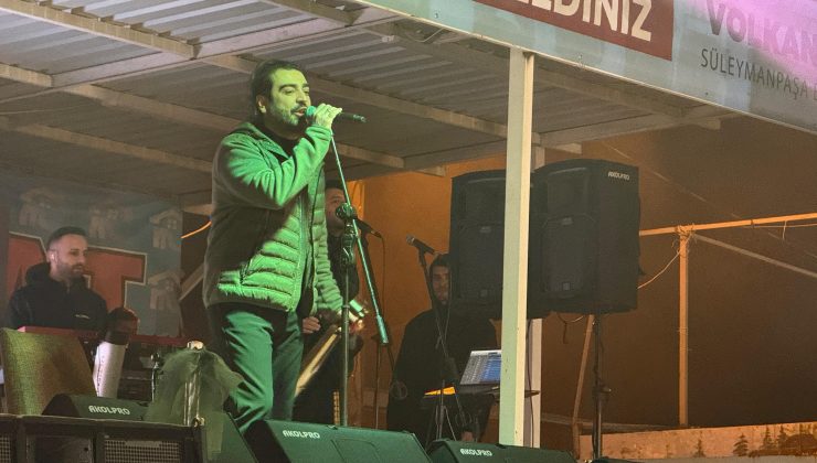 HAMSİ FESTİVALİ SELÇUK BALCI KONSERİYLE SON BULDU