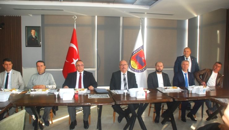 ŞENOL TURAN ADAYLIĞINI AÇIKLADI