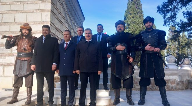 TEKİRDAĞ NAMIK KEMAL ÜNİVERSİTESİ NAMIK KEMAL’İ KABRİ BAŞINDA ANDI