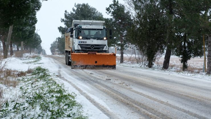 BÜYÜKŞEHİR’DEN KAR MESAİSİ