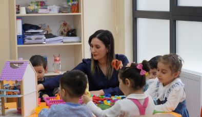 BÜYÜKŞEHİR’DEN ÇOCUKLARA FIRSAT EŞİTLİĞİ SUNAN KÜTÜPHANE