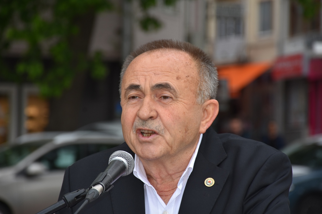 “ÇİFTÇİ ÜRETMEZSE SOFRALAR BOŞ KALIR”