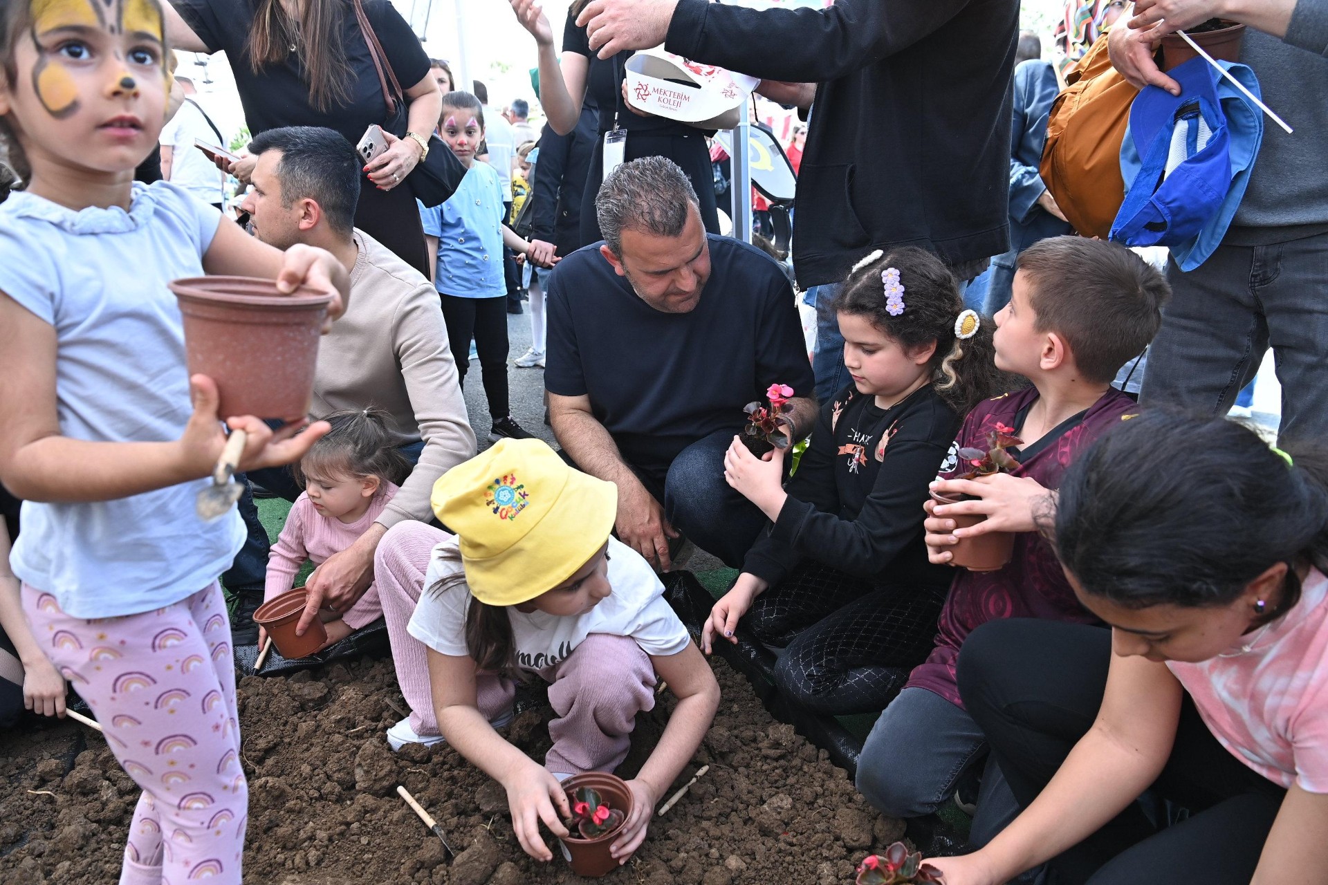 Süleymanpaşa Belediyesi Anne Çocuk Şenliğine Yoğun İlgi