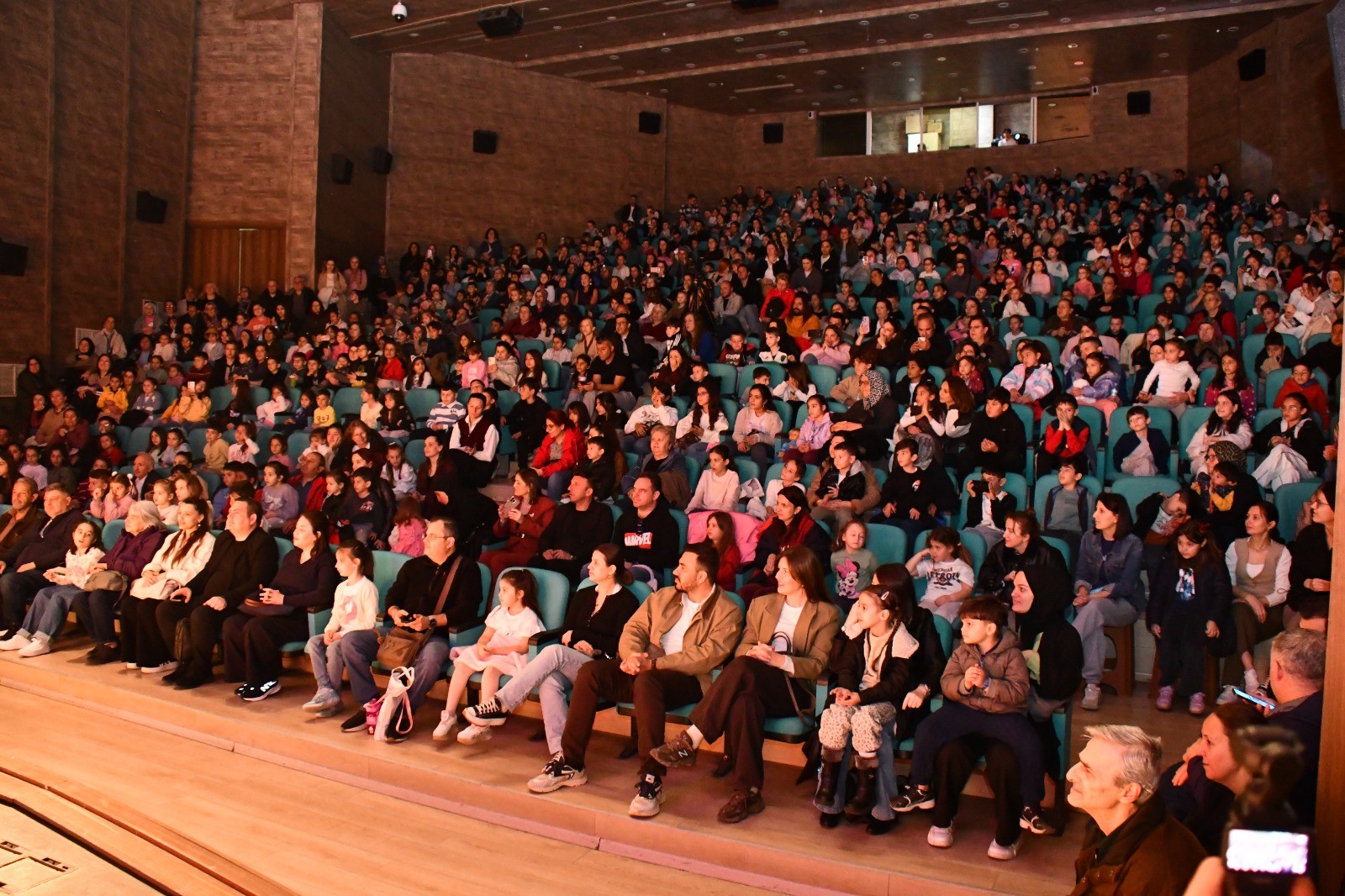 Çocuk Kabaresine Süleymanpaşalı Çocuklardan Büyük İlgi