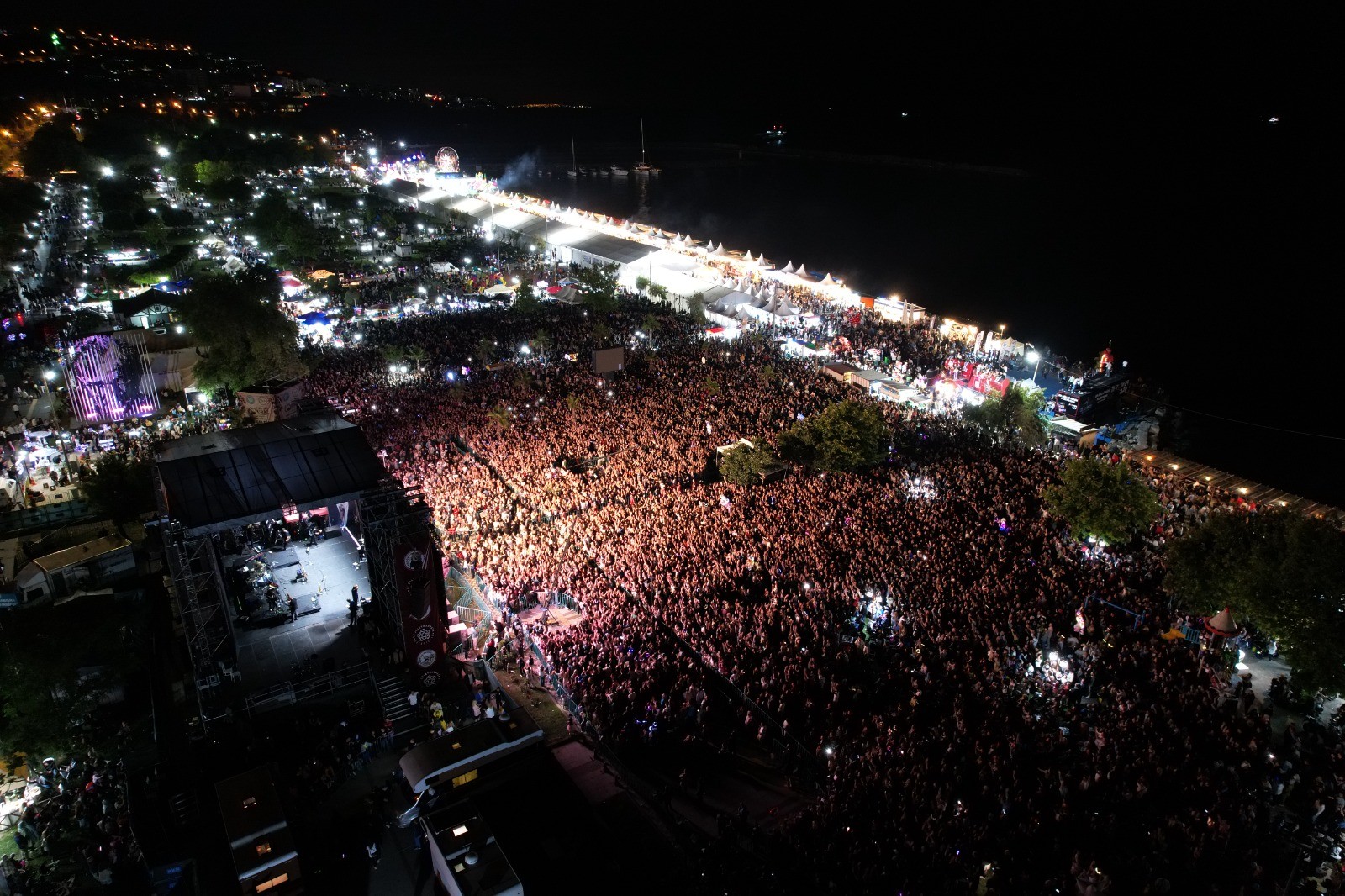 Kiraz Festivali Tekirdağ Turizmine ve Ekonomisine Çağ Atlattı