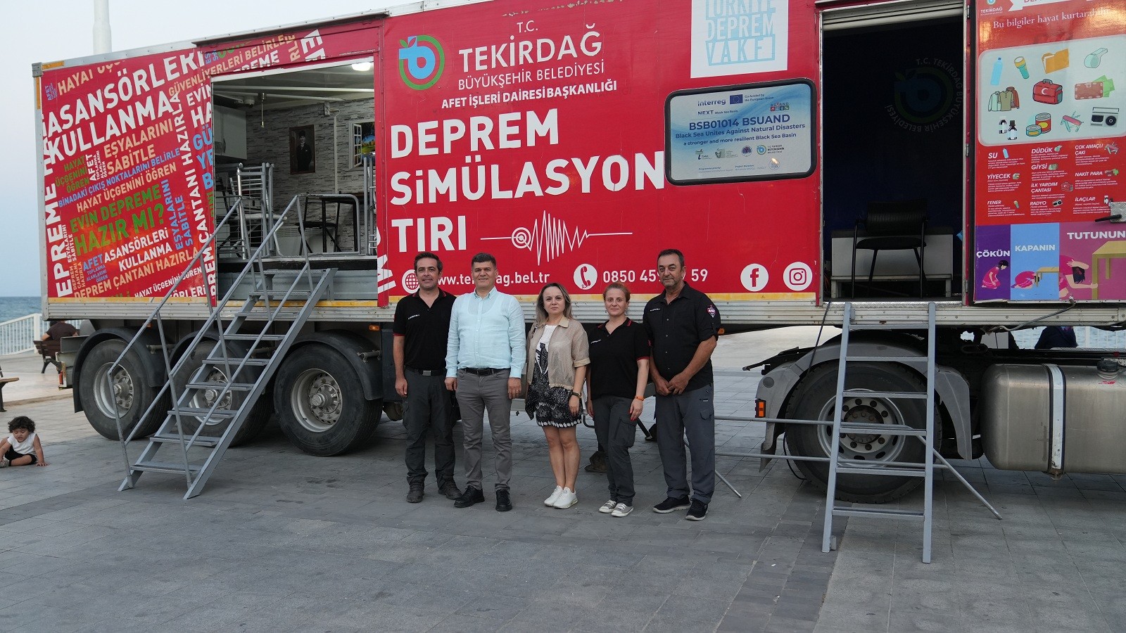 BÜYÜKŞEHİR’DEN MÜREFTE DEPREMİ’NİN YILDÖNÜMÜNDE DEPREM EĞİTİMİ